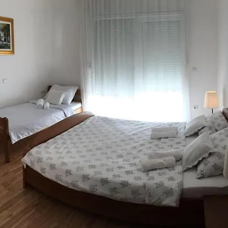 Marta Apartment *